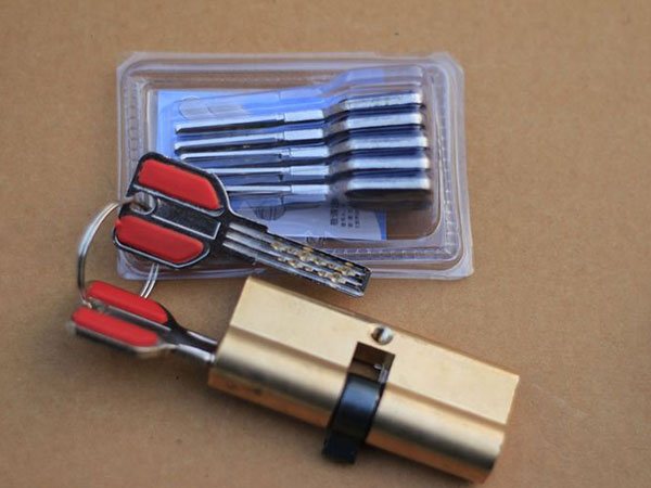 房县24小时上门开锁公司